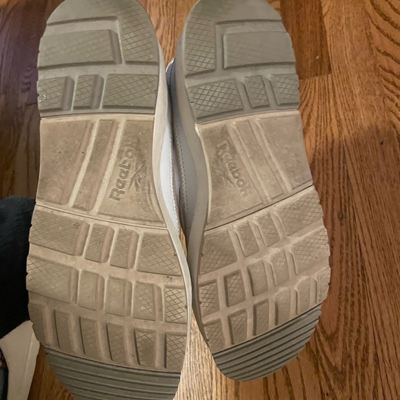 Reebok Wo Club C Geo Mid Sneaker - Picture 12 of 12